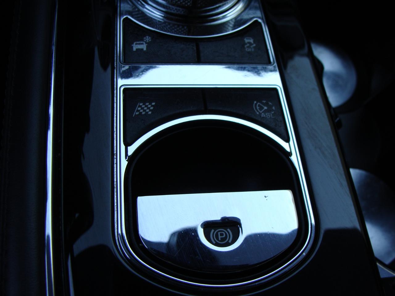 Jaguar XJ 4dr Sdn XJR RWD 2014