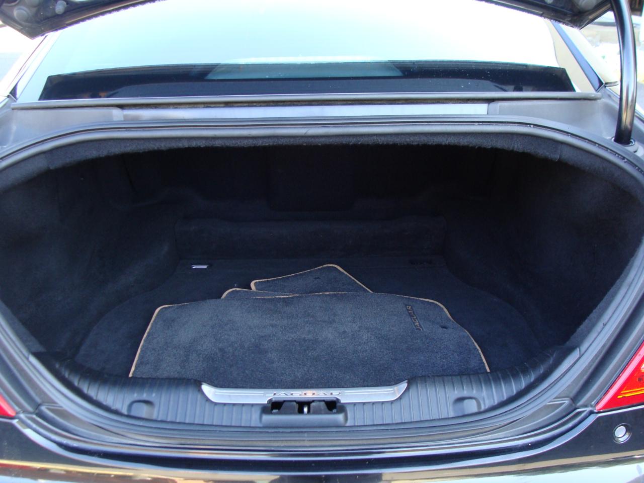Jaguar XJ 4dr Sdn XJR RWD 2014