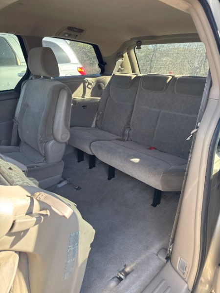 Toyota Sienna XLE 2004