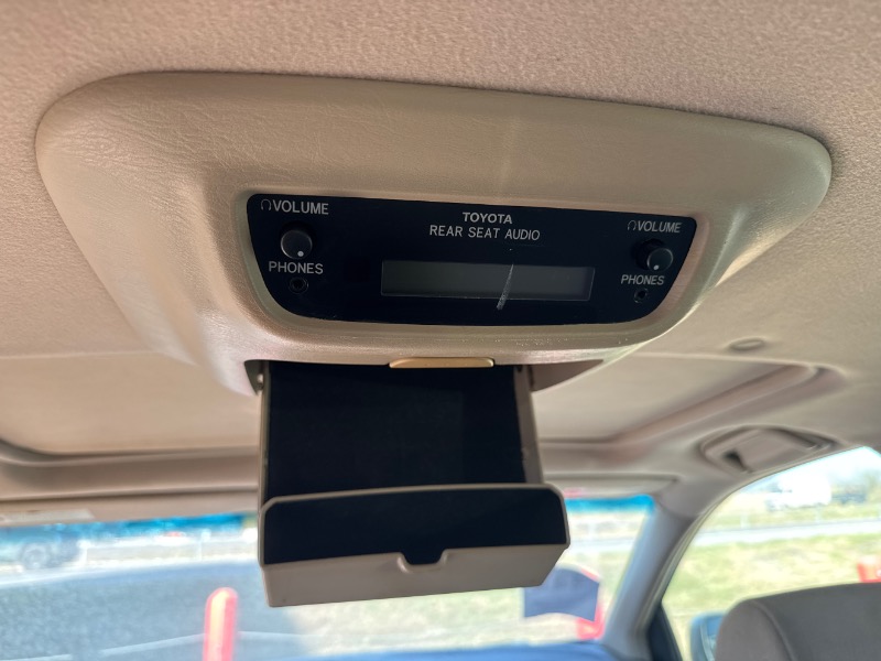 Toyota Sienna XLE 2004