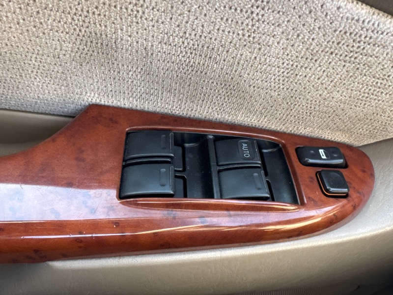 Toyota Sienna XLE 2004