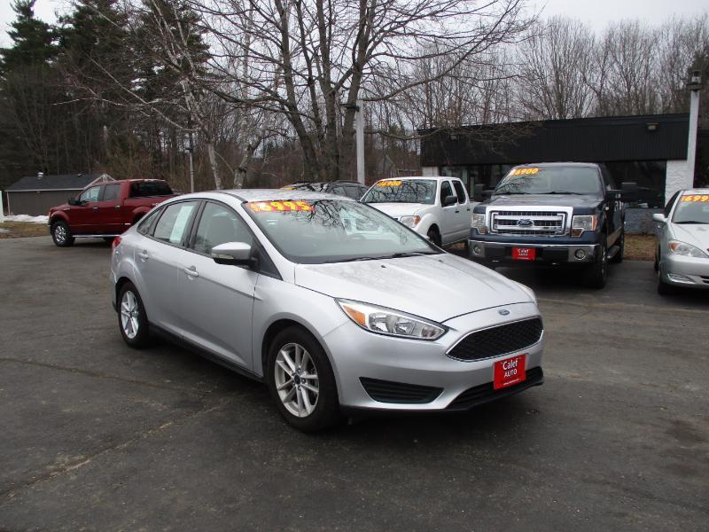 Ford Focus SE Sedan 2016