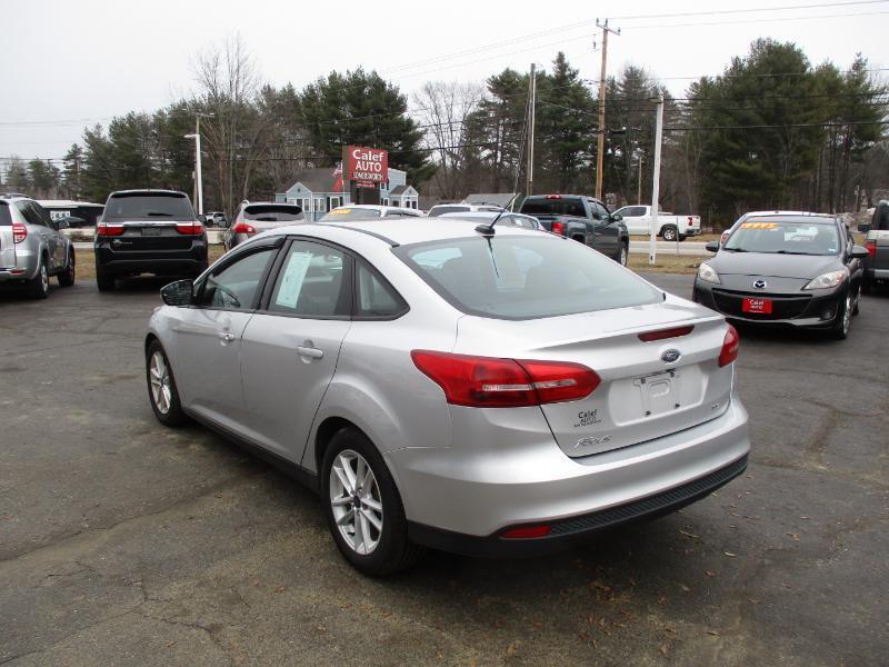 Ford Focus SE Sedan 2016