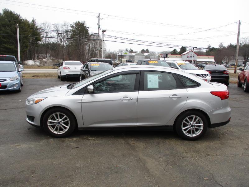 Ford Focus SE Sedan 2016