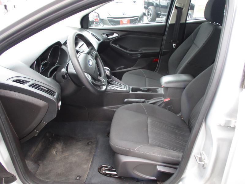 Ford Focus SE Sedan 2016