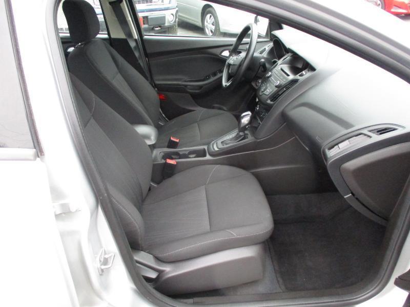 Ford Focus SE Sedan 2016