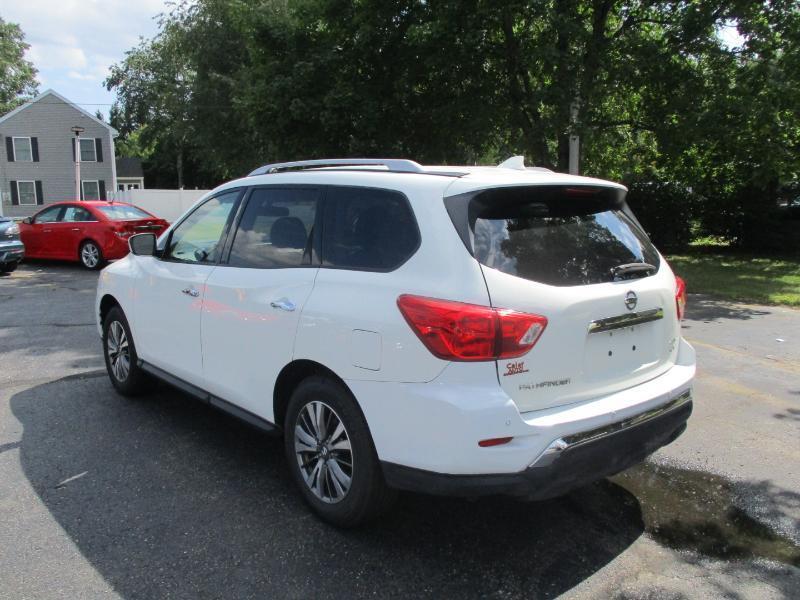 Nissan Pathfinder S 4WD 2019