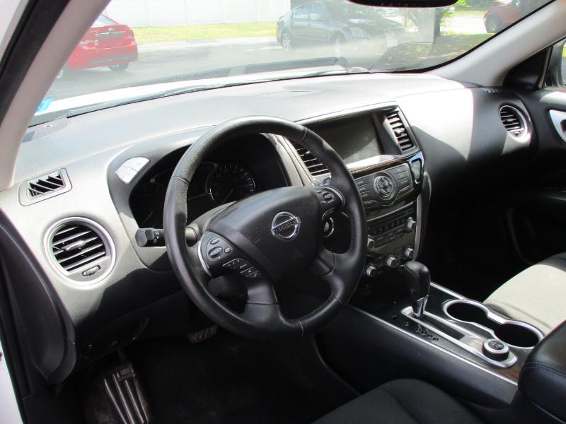 Nissan Pathfinder S 4WD 2019