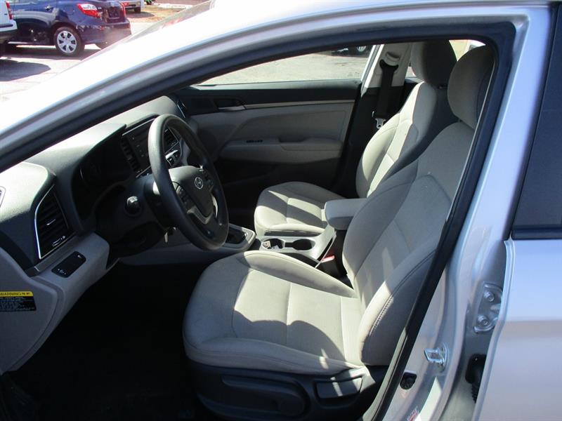 Hyundai Elantra SE 4D Sedan 2017