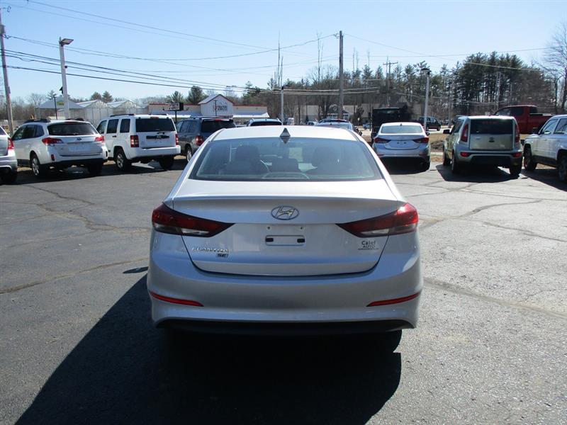 Hyundai Elantra SE 4D Sedan 2017