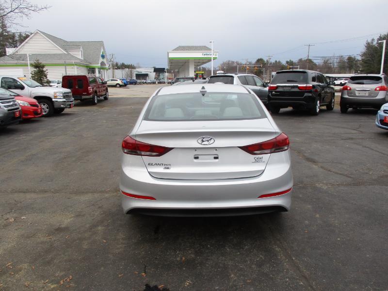 Hyundai Elantra SE 4D Sedan 2017