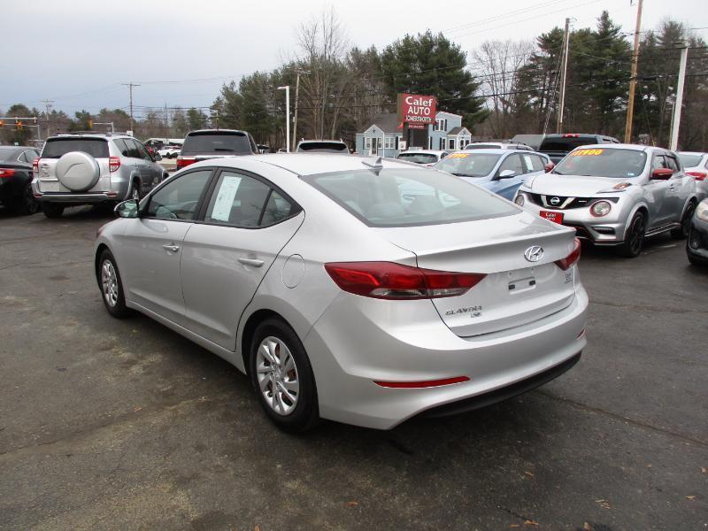 Hyundai Elantra SE 4D Sedan 2017