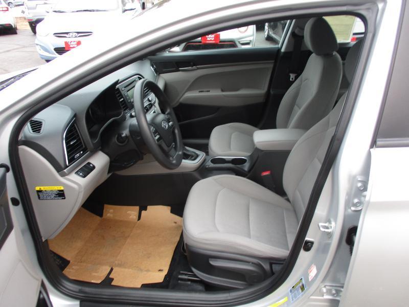 Hyundai Elantra SE 4D Sedan 2017