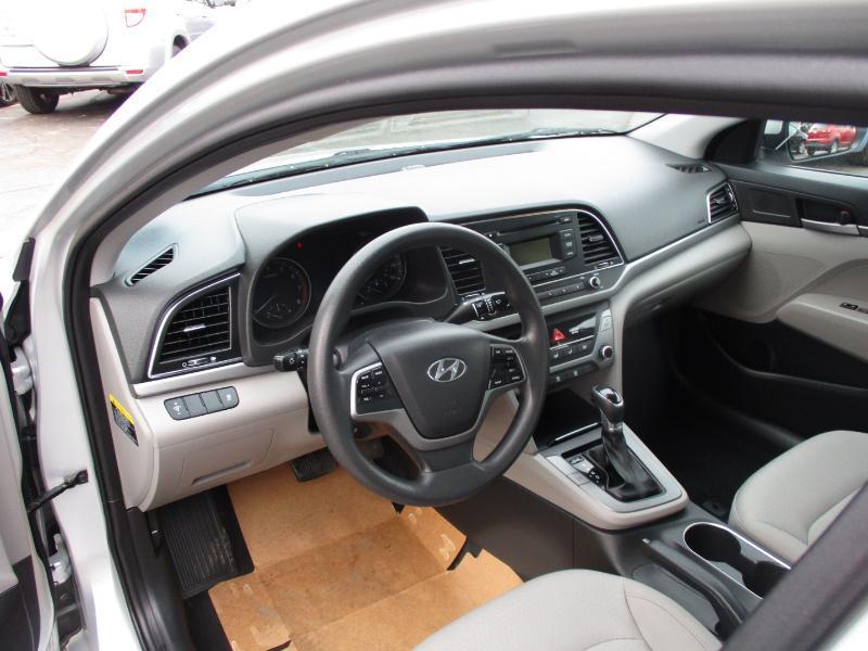Hyundai Elantra SE 4D Sedan 2017