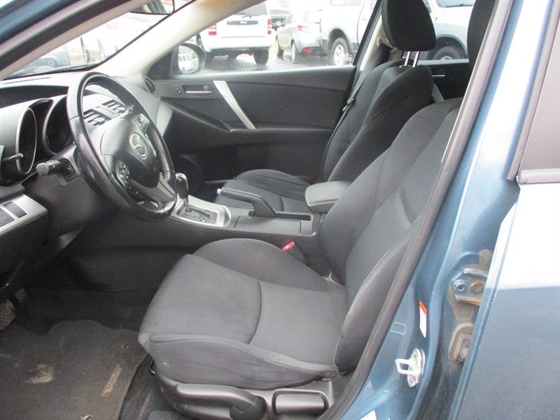 Mazda MAZDA3 s Grand Touring 4-Door 2010