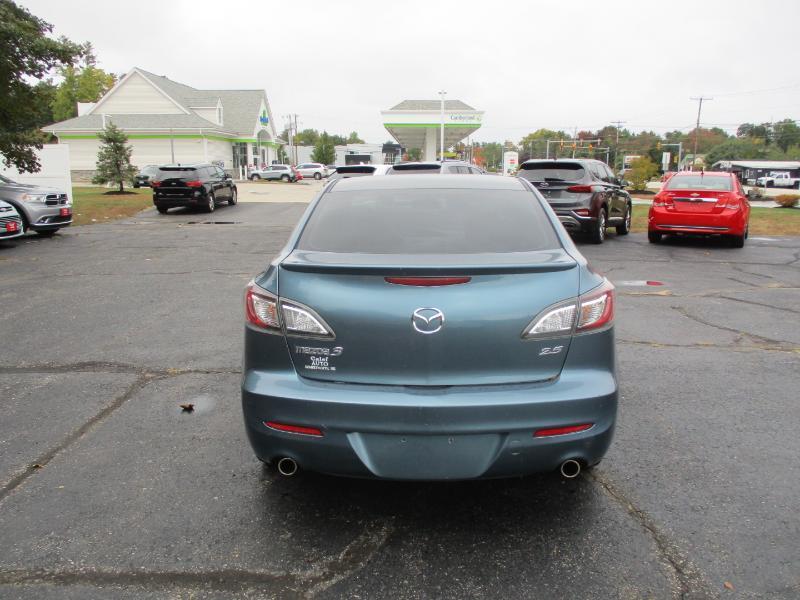 Mazda MAZDA3 s Grand Touring 4-Door 2010