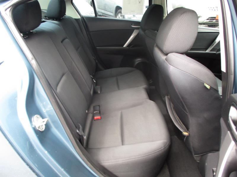 Mazda MAZDA3 s Grand Touring 4-Door 2010