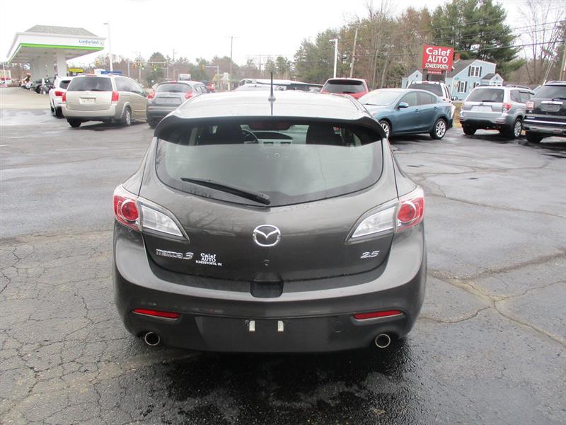 Mazda MAZDA3 s Touring 5-Door 2012