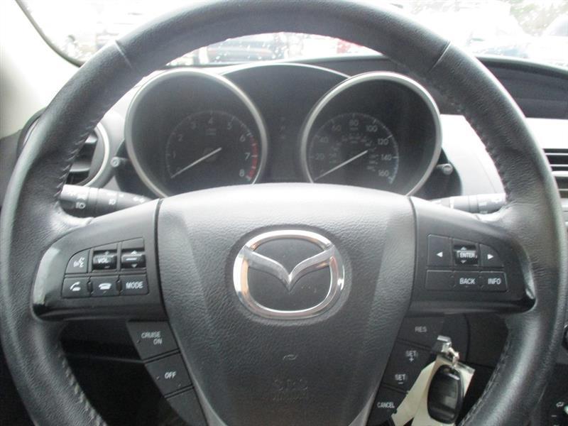 Mazda MAZDA3 s Touring 5-Door 2012