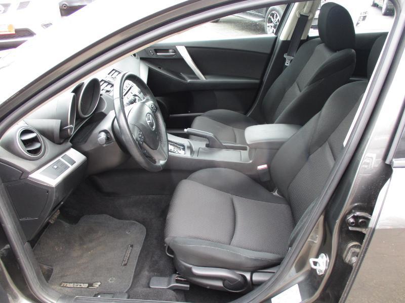 Mazda MAZDA3 s Touring 5-Door 2012