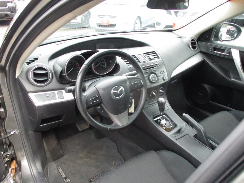 Mazda MAZDA3 s Touring 5-Door 2012