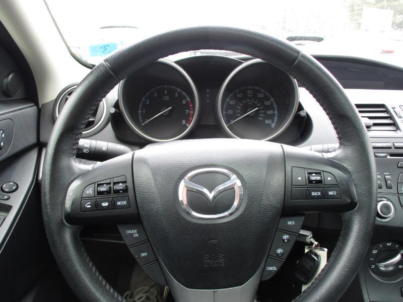 Mazda MAZDA3 s Touring 5-Door 2012