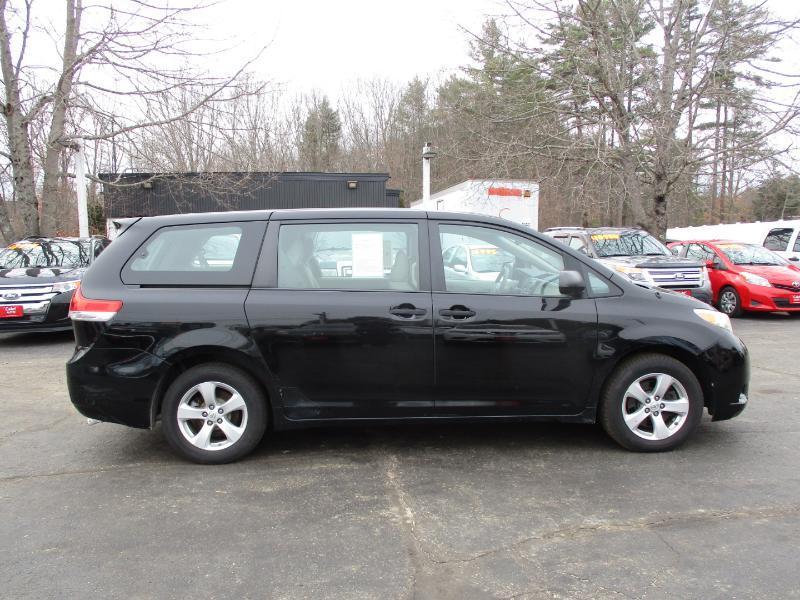 Toyota Sienna FWD 7-Passenger V6 2014
