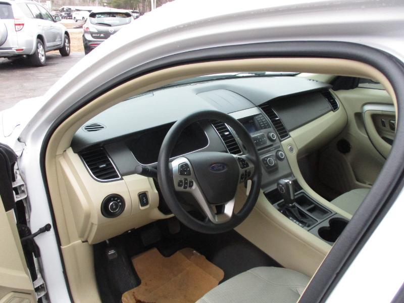 Ford Taurus SE FWD 2017