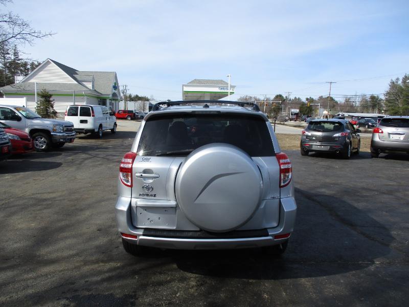 Toyota RAV4 Limited V6 4WD 2012