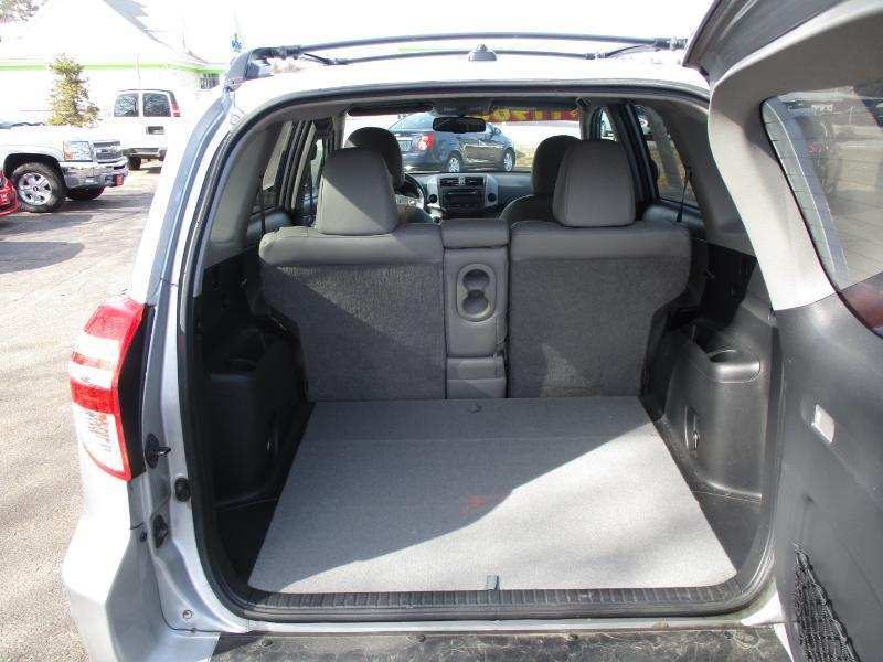 Toyota RAV4 Limited V6 4WD 2012