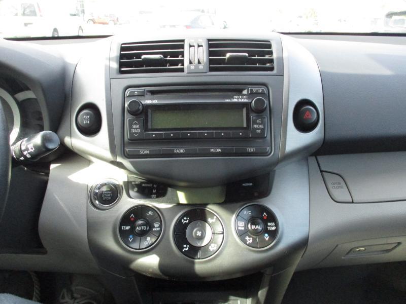 Toyota RAV4 Limited V6 4WD 2012