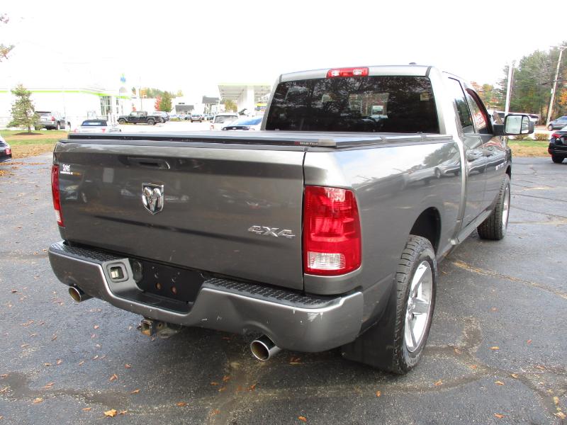 RAM 1500 ST Quad Cab 4WD 2012 RAM 1500 ST Quad Cab 4WD 2012