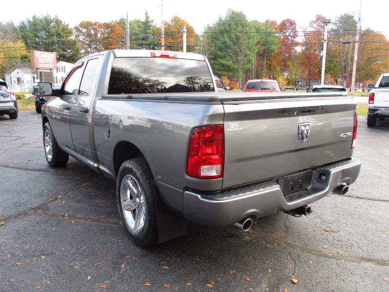 RAM 1500 ST Quad Cab 4WD 2012 RAM 1500 ST Quad Cab 4WD 2012