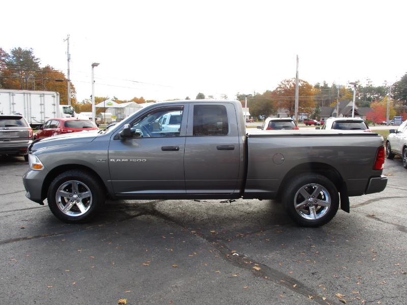 RAM 1500 ST Quad Cab 4WD 2012 RAM 1500 ST Quad Cab 4WD 2012