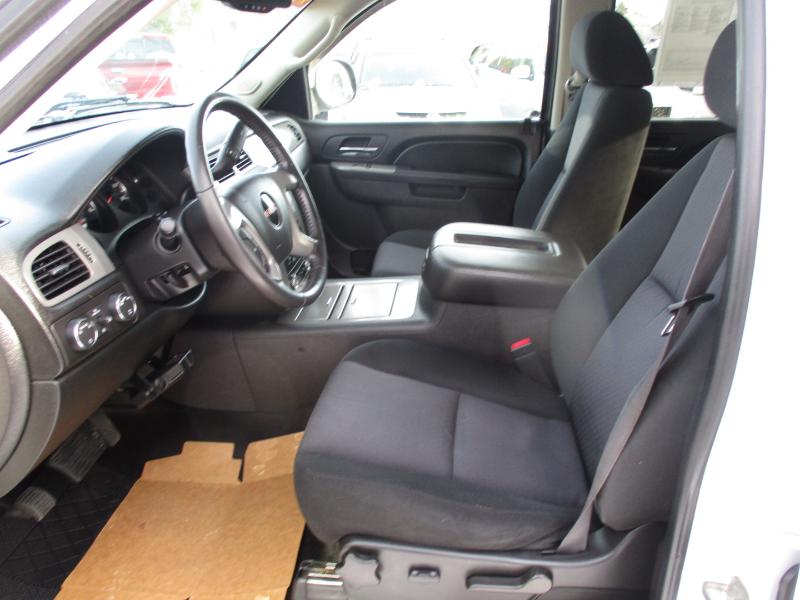 GMC Sierra 1500 SLE Crew Cab 4WD 2011