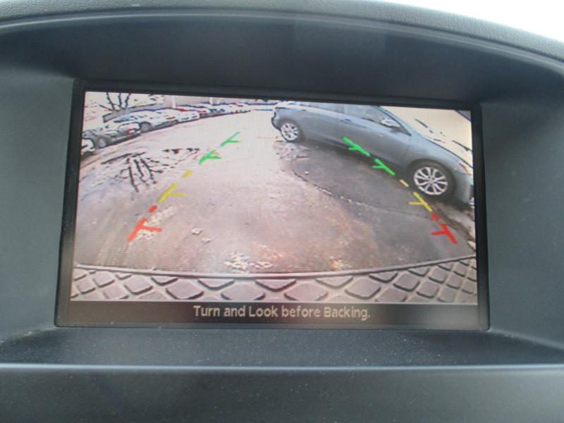 Nissan Pathfinder LE 4WD 2012