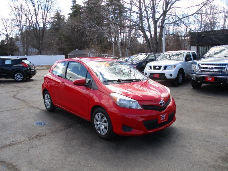 Toyota Yaris LE 3-Door AT 2012