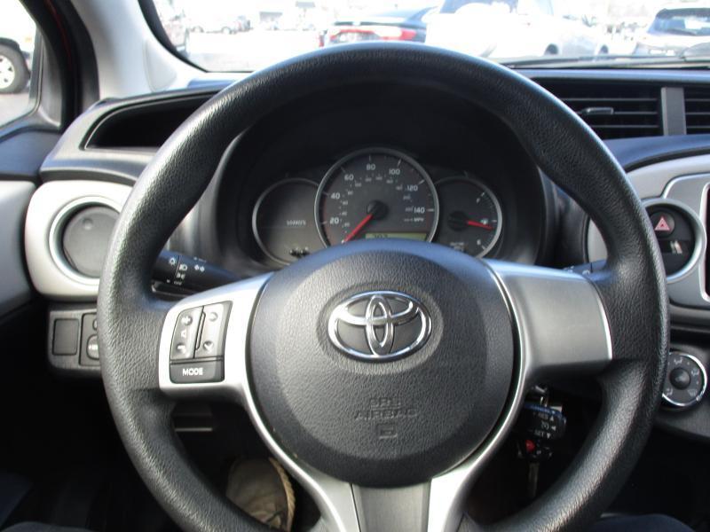 Toyota Yaris LE 3-Door AT 2012