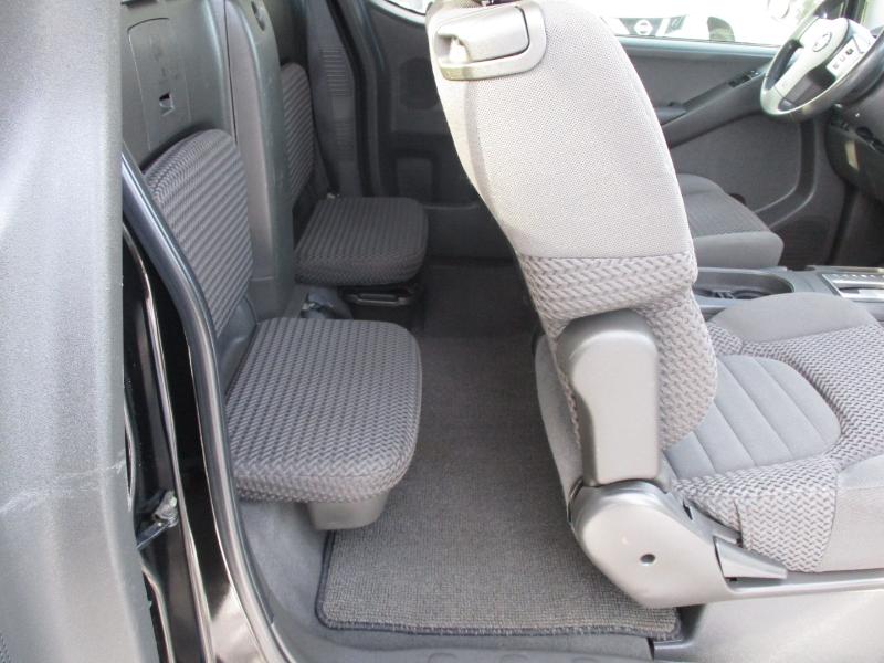 Nissan Frontier SE King Cab 4WD 2006