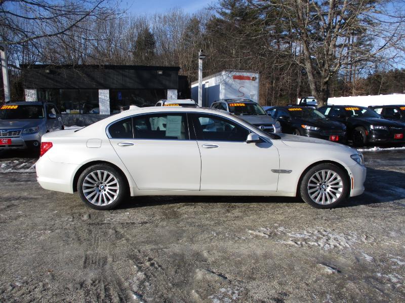 BMW 7-Series 750Li xDrive 2010