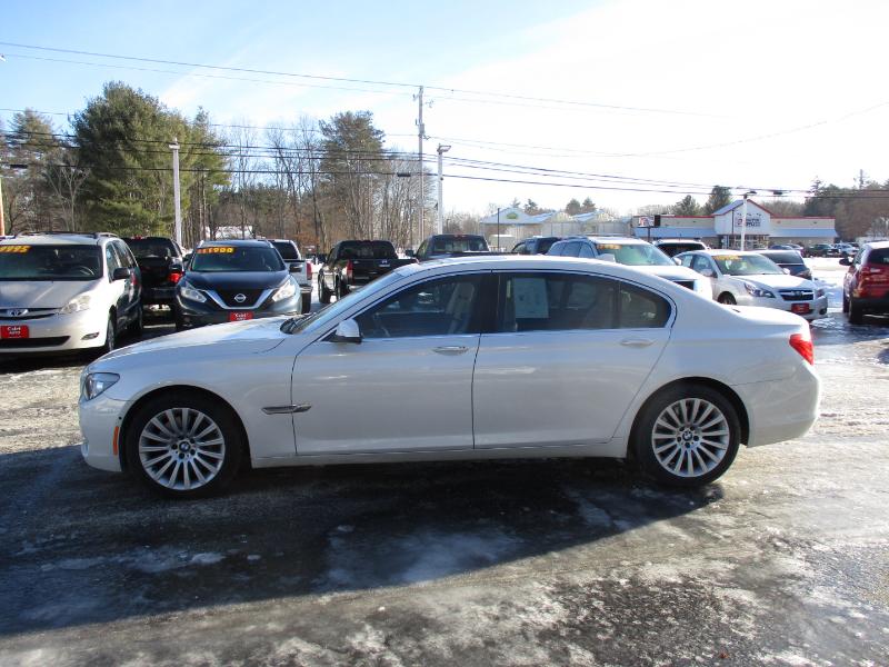 BMW 7-Series 750Li xDrive 2010