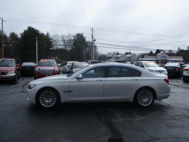 BMW 7-Series 750Li xDrive 2010