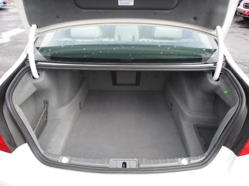 BMW 7-Series 750Li xDrive 2010