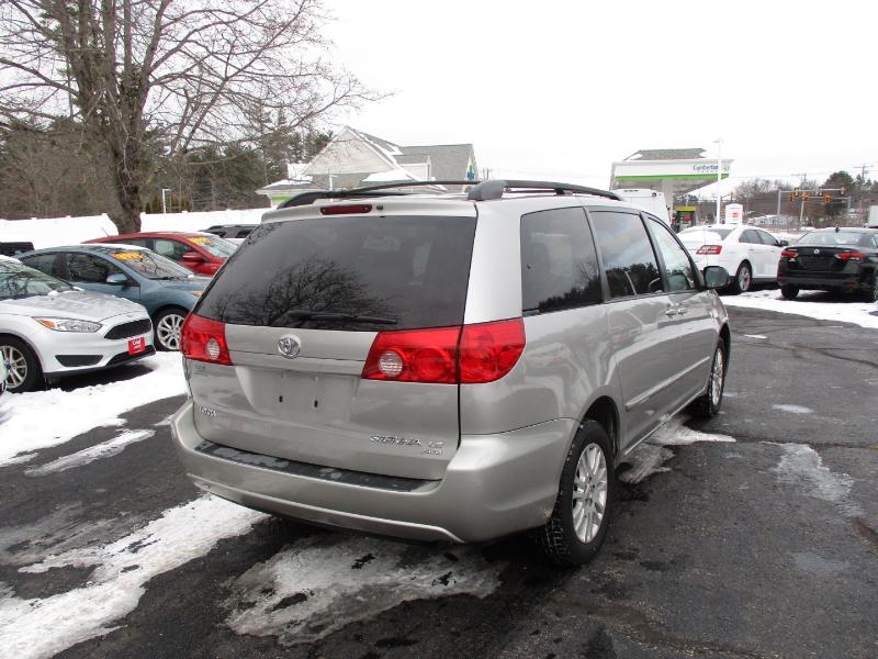 Toyota Sienna LE AWD 2007