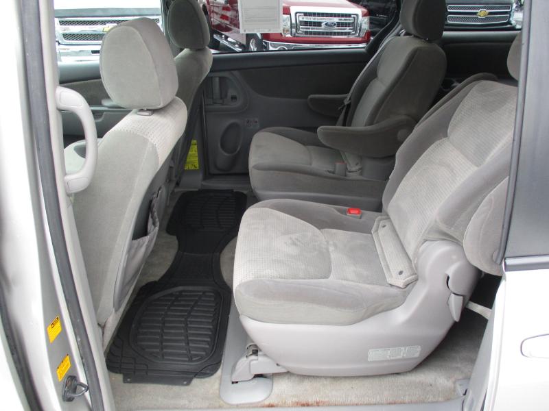 Toyota Sienna LE AWD 2007