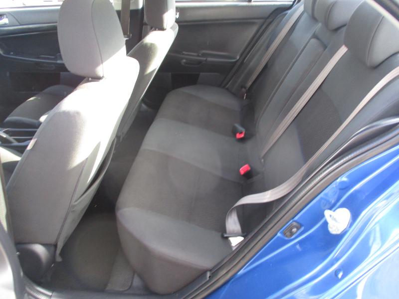 Mitsubishi Lancer ES CVT 2016