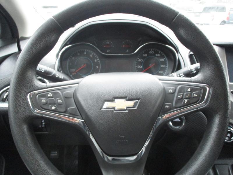 Chevrolet Cruze LT Auto Hatchback 2017