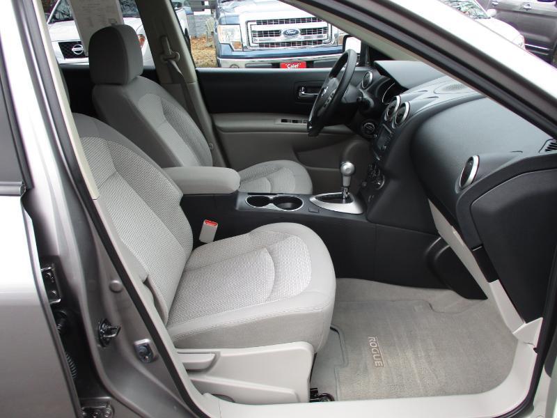 Nissan Rogue SV AWD 2012