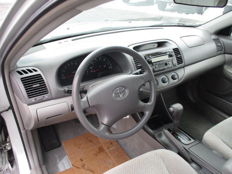 Toyota Camry LE 2003