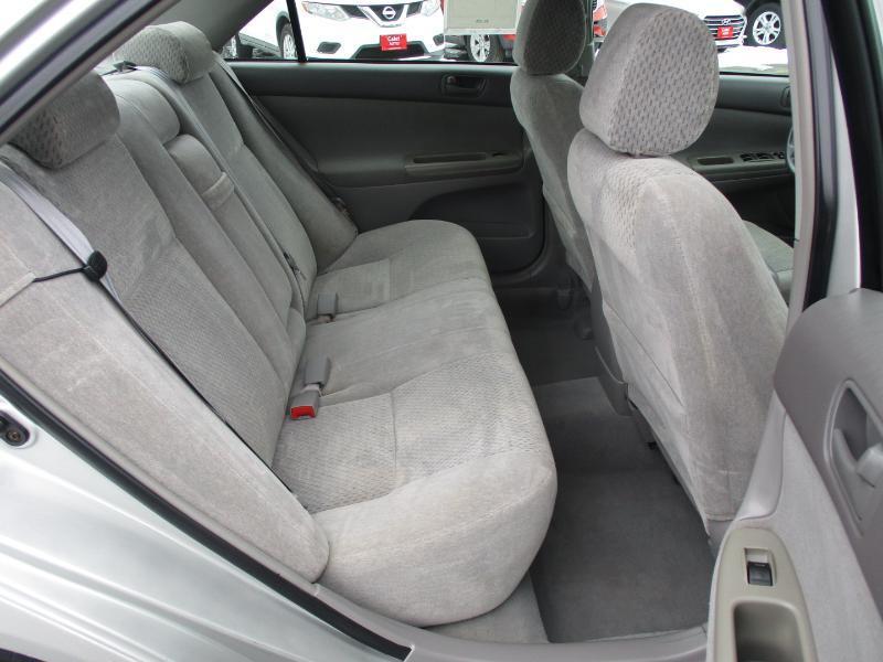 Toyota Camry LE 2003